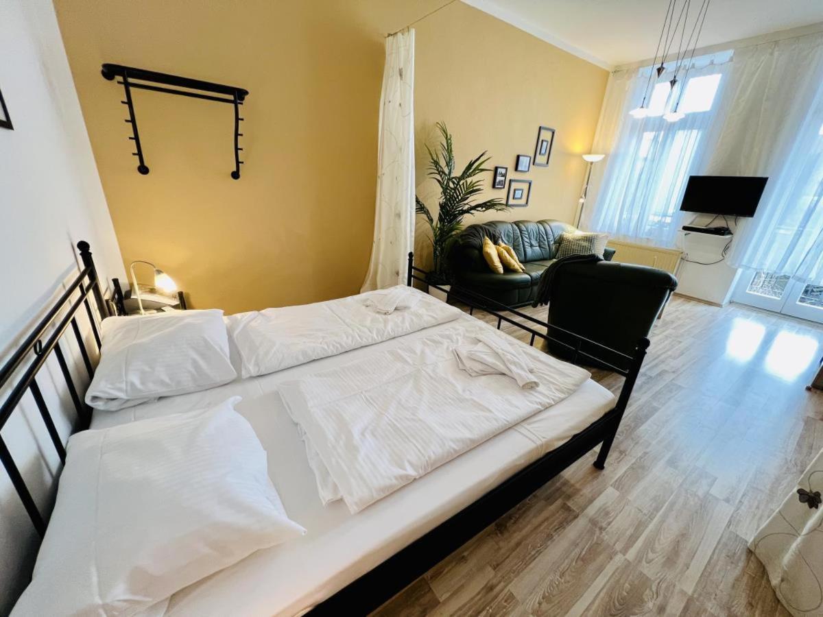 Turmblick Apartment รอสต็อค ภายนอก รูปภาพ